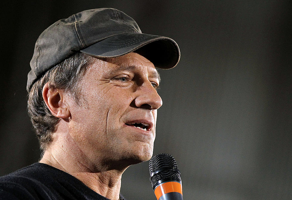 Mike Rowe Reboots ‘Dirty Jobs’ Show + Visits University of Minnesota