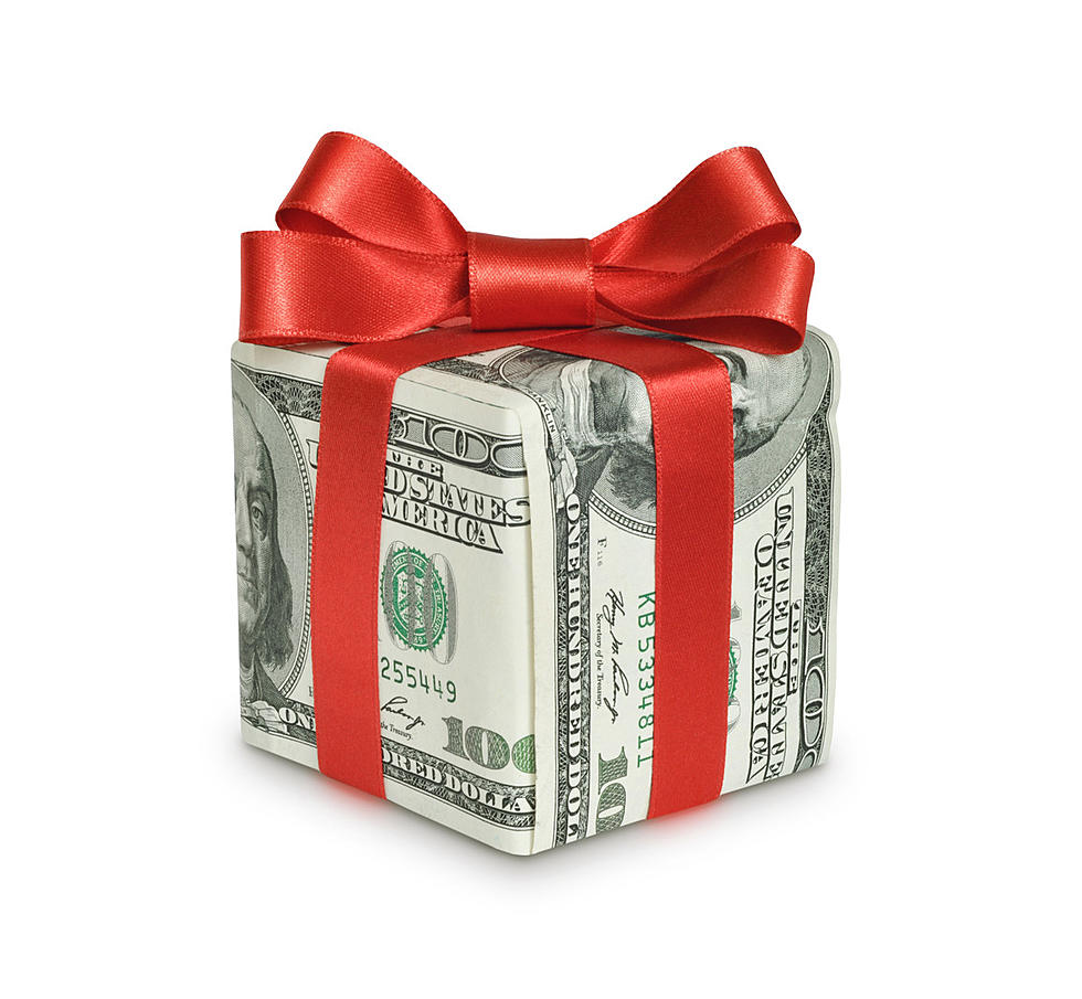 The Free Money Holiday Payday Is Paying B105 Listeners Cash!