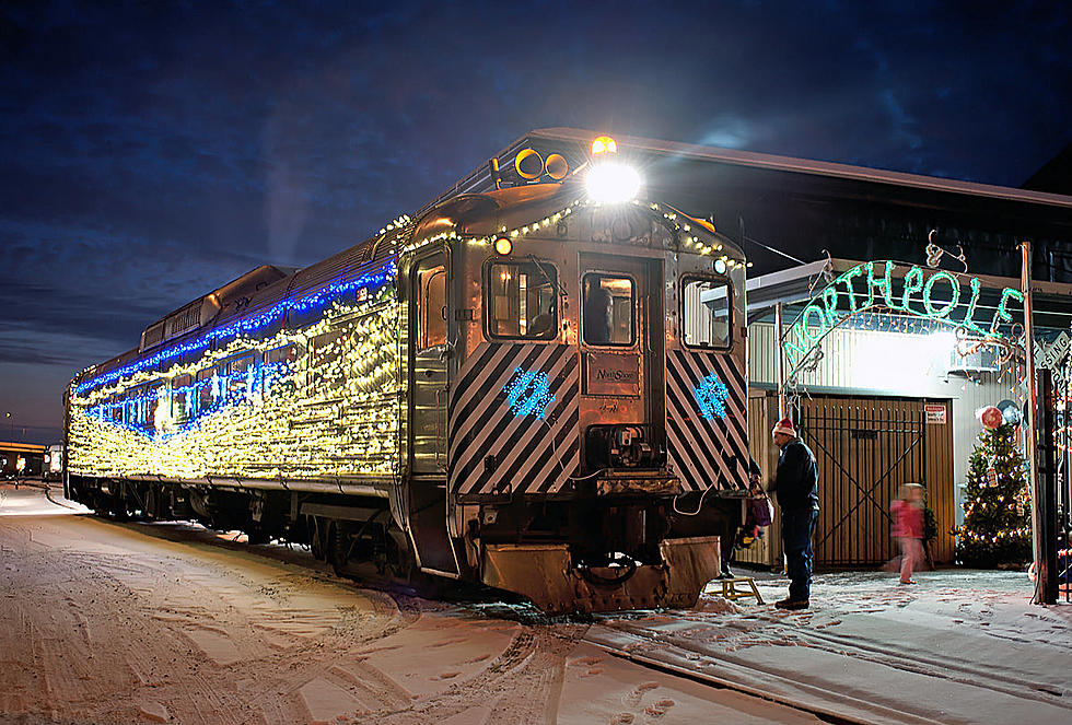 Christmas City Express Returns To Duluth’s North Shore Scenic Railroad