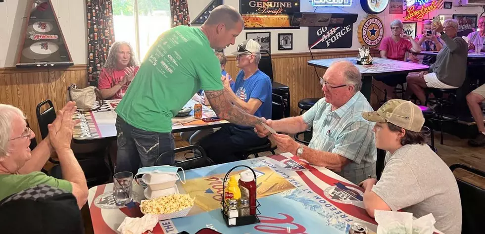 Alborn, Minnesota Bar Raises $9,100 For Veterans’ Honor Flights
