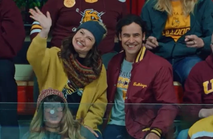 Watch The Trailer For Merry Kiss Cam, Which Filmed in Duluth, MN