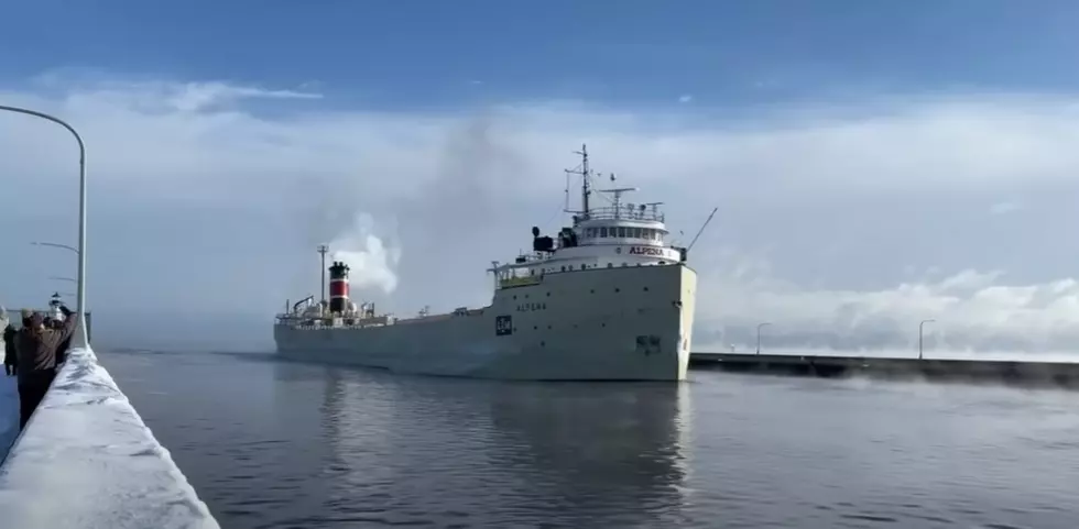 This 81 Year Old Ship Still Operates On Great Lakes Between Minnesota, Wisconsin + Illinois