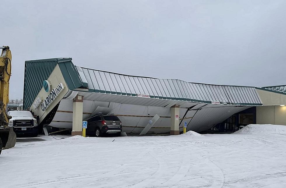 LOOK: Snow Causes Entry Awning To Collapse At Long-Standing Wisconsin Hotel