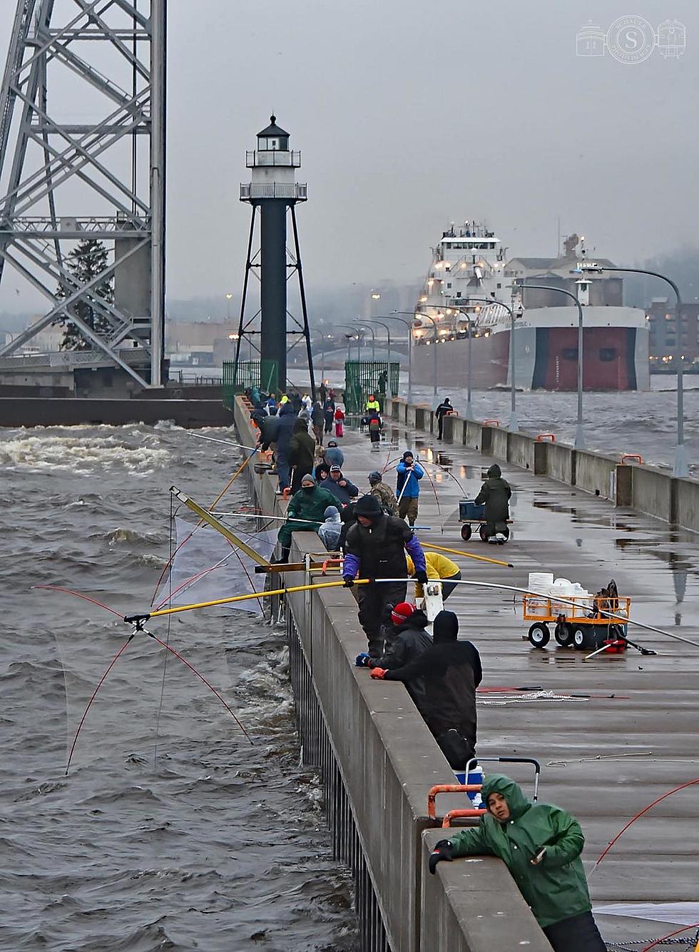 Beautiful Photos Captures Fisherman Netting Smelt While Laker Leaves Duluth