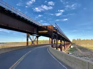 Oliver Bridge Between Minnesota + Wisconsin To Remain Closed This Week