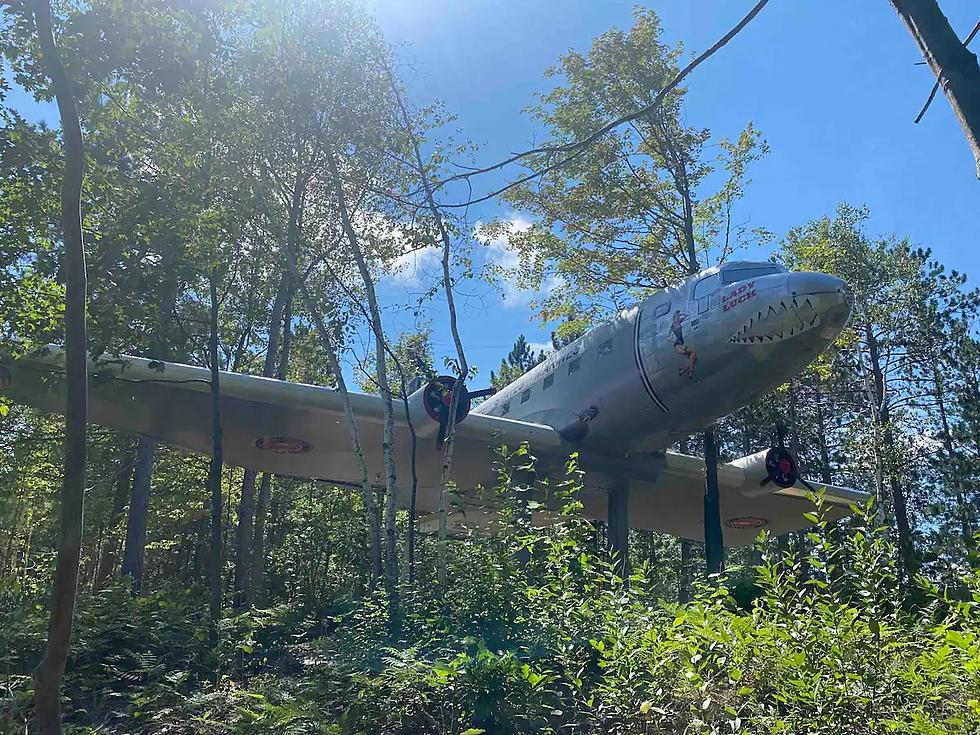 Take Flight In This Historic WWII Airliner Turned Airbnb In Wisconsin