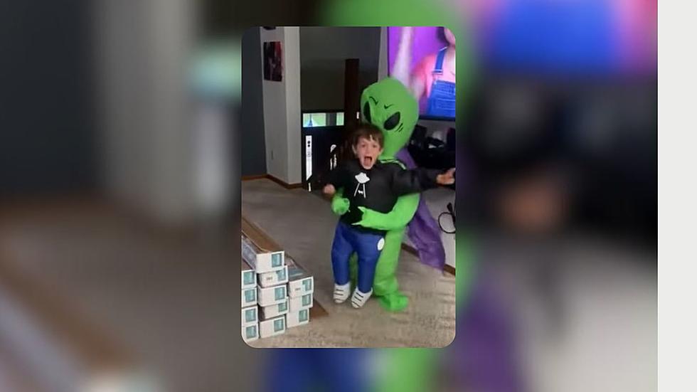 Duluth Boy Goes Viral With Hilarious Alien Abduction Costume Performance