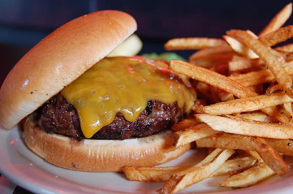 Where Is The Northernmost Point In The Lower 48 You Can Get A Burger? It&#8217;s In Minnesota!