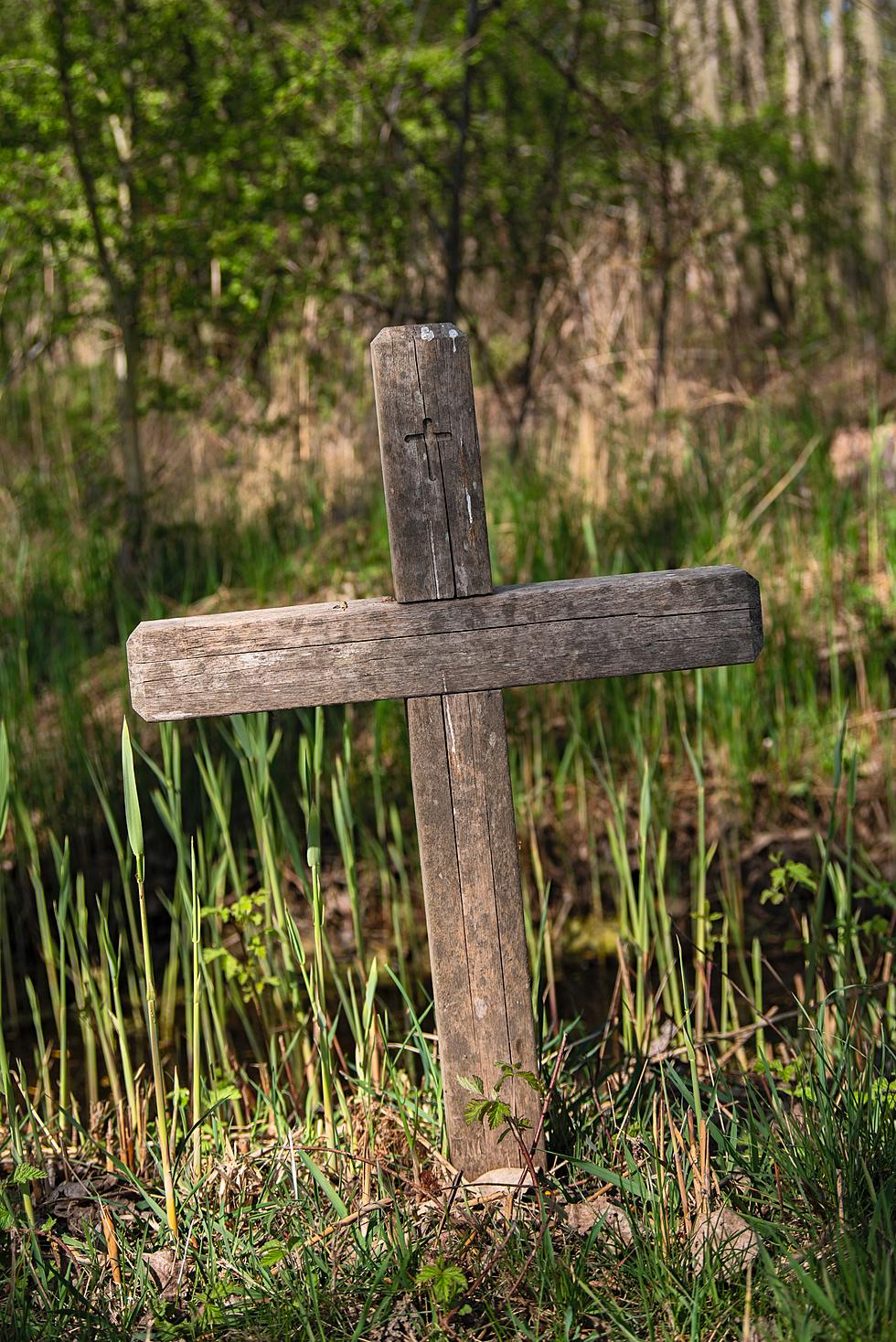 Can You Legally Bury A Family Member On Your Property In Wisconsin?