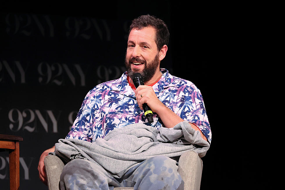 Adam Sandler Crashes Movie Screening In Minnesota