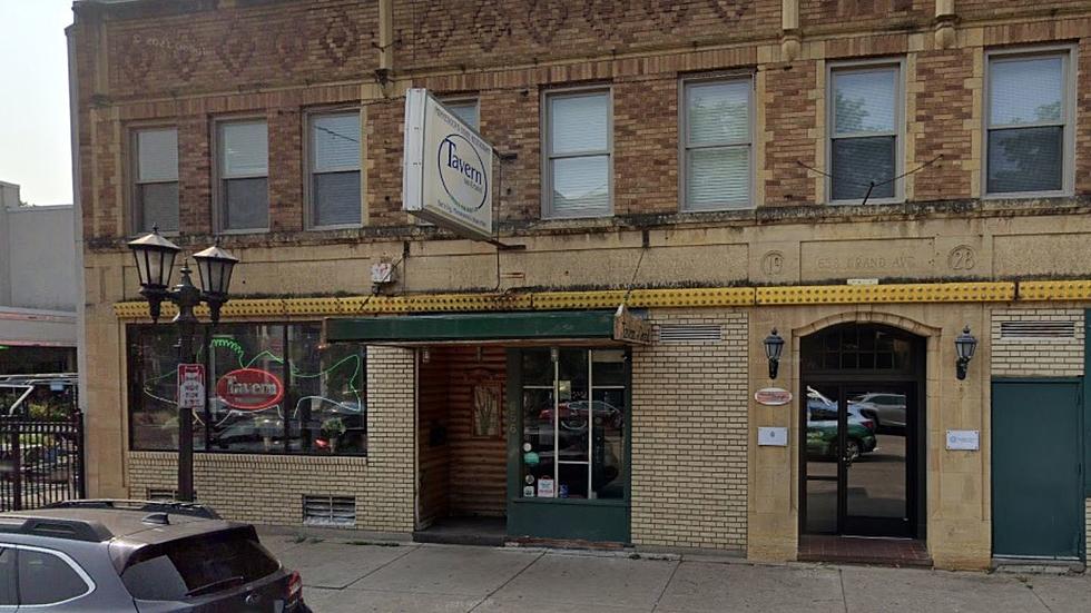 Iconic Minnesota Bar + Restaurant Closing After Nearly 35 Years