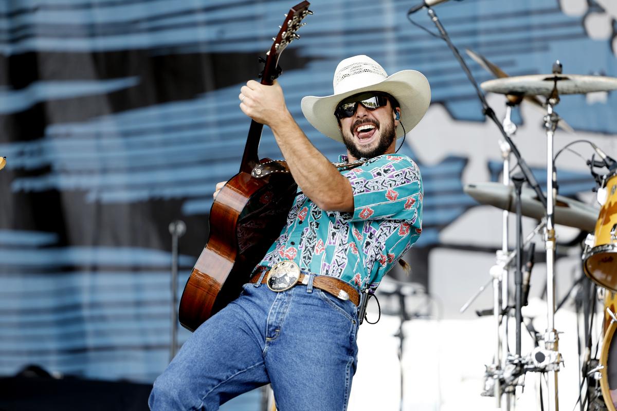 Early Bird Pricing For Ian Munsick At Bayfront Festival Park Early Bird Pricing For Ian Munsick At Bayfront Festival Park