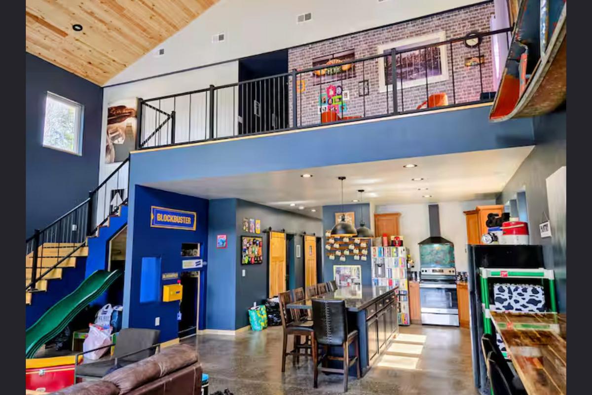 This Wisconsin Airbnb Lets You Sleep In Your Favorite Movie Scenes