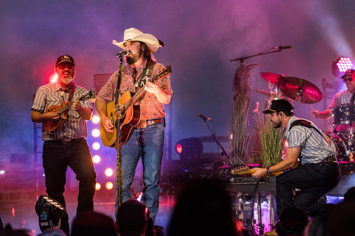 PHOTOS: Ian Munsick, George Birge At Bayfront Festival Park PHOTOS: Ian Munsick, George Birge At Bayfront Festival Park