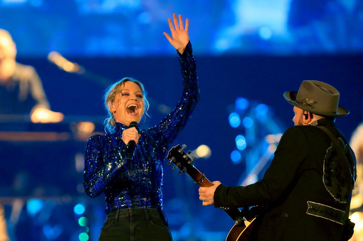 B105 Welcomes Sugarland To AMSOIL Arena