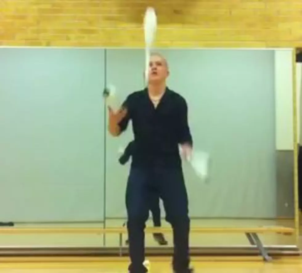 Jaw Dropping Dubstep Juggling [VIDEO]