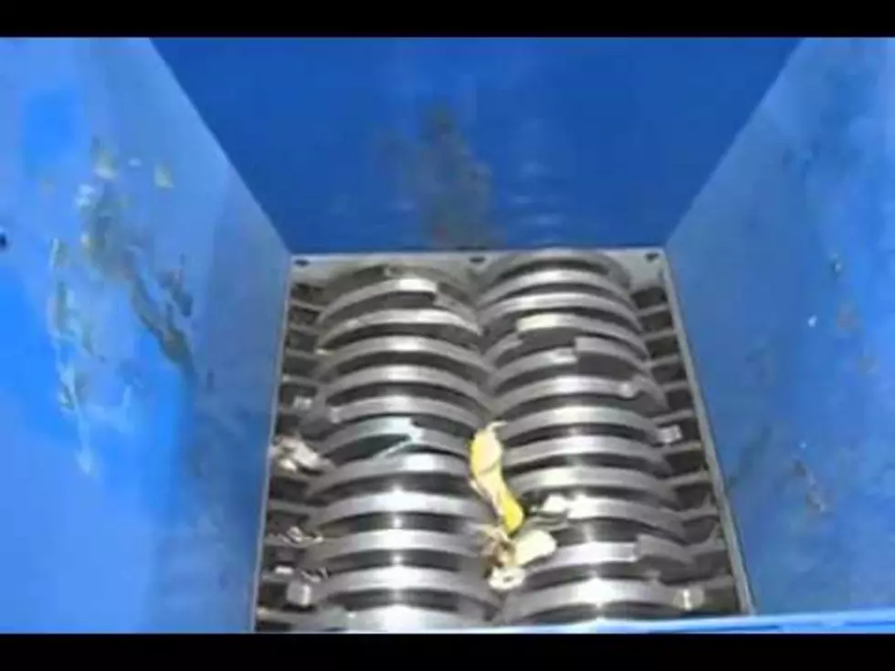 World&#8217;s Biggest Industrial Shredder Eats A Refrigerator [VIDEO]