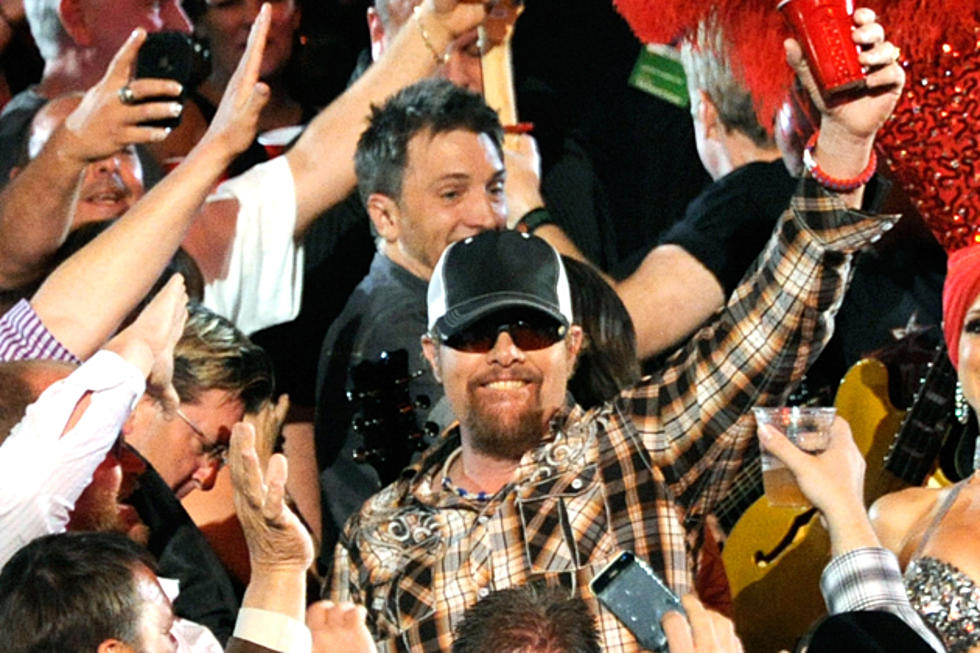 Toby Keith’s ‘Red Solo Cup’ Becomes Singer’s All-Time Best-Selling Single