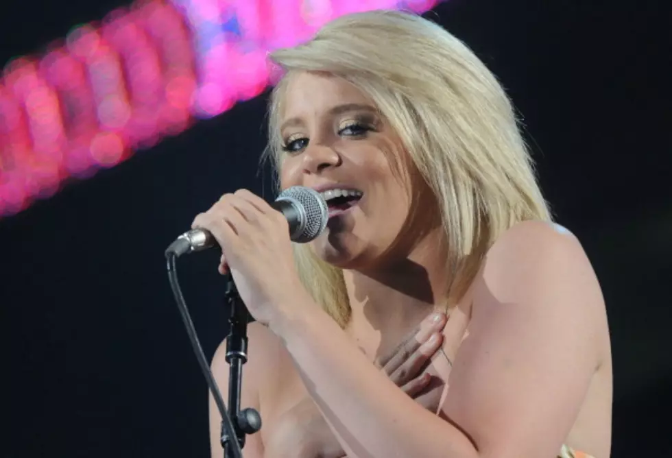 Lauren Alaina Goes Against Sara Evans in Today&#8217;s Country Clash [AUDIO/POLL]
