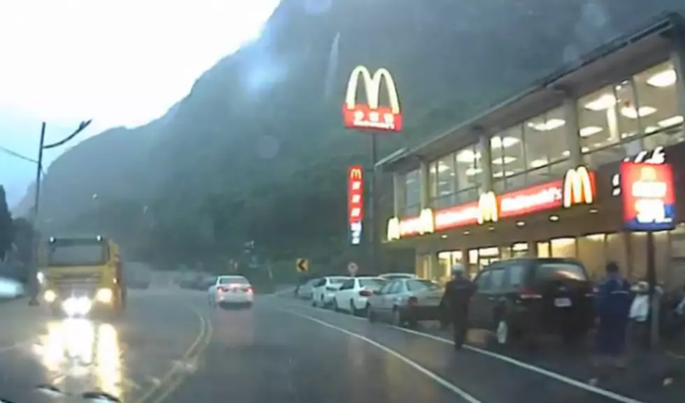 Incredible Video of Lucky Driver Caught in a Rockslide