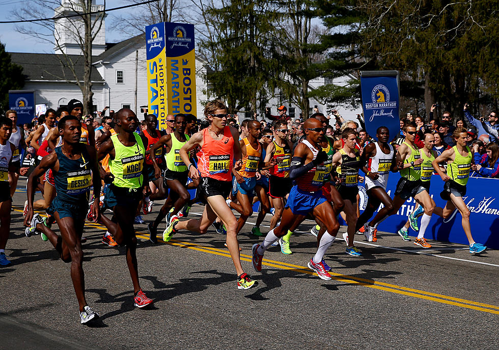 Dierks Bentley Cheers On Runners At the Boston Marathon [WATCH]
