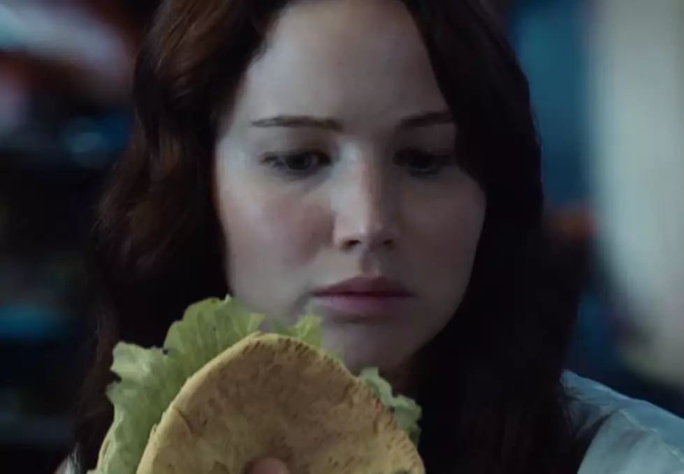 Katniss Sure Loves Peeta In This Hilarious Digitally Altered Supercut [VIDEO]