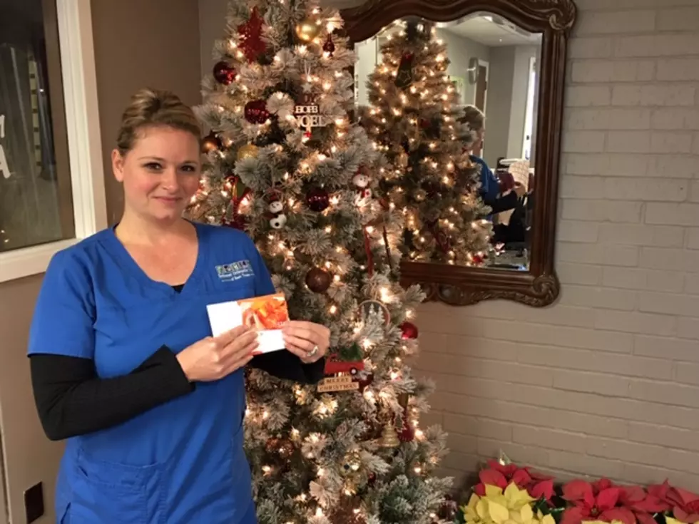 Pollok Woman is First Winner in KICKS 105 ‘Appy’ Holidays Contest