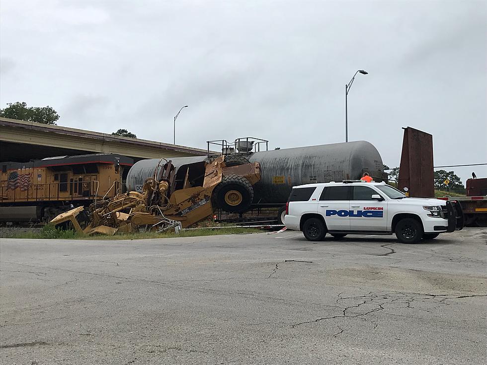 Train Crashes into 18-wheeler