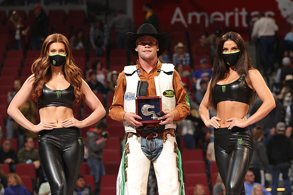 Boudreaux Campbell from Crockett, Texas Wins Weekend PBR Event