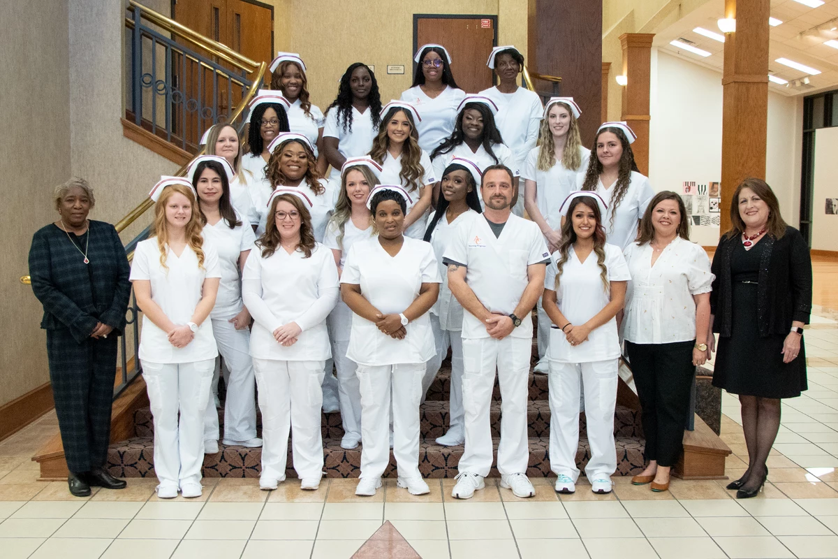 Angelina College Nursing Grads Hold 'Pinning' Ceremony in Lufkin Angelina College Nursing Grads Hold 'Pinning' Ceremony in Lufkin