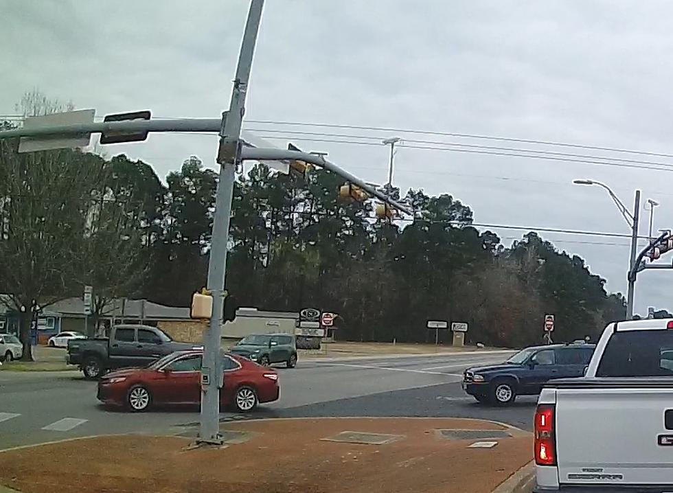 Head-On Collision at Busy Lufkin Intersection Captured on Dashcam