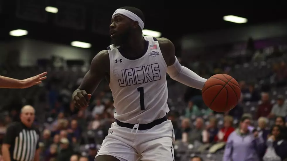 Former SFA Player Breaks the Internet with Massive NBA Dunk