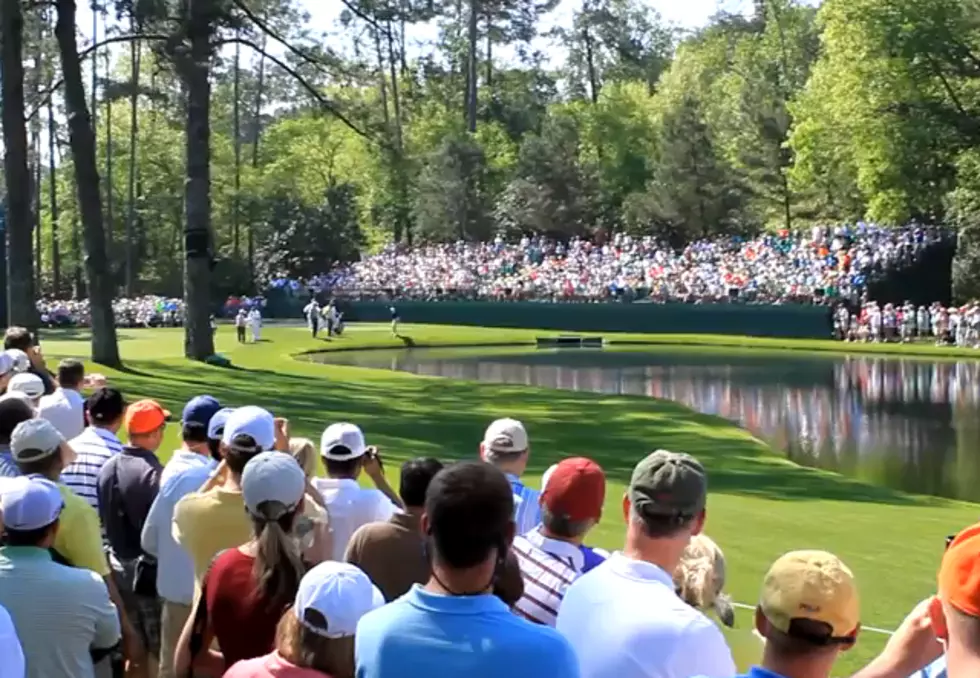 Golfer Skips Ball Across a Pond for a Hole in One [VIDEO]