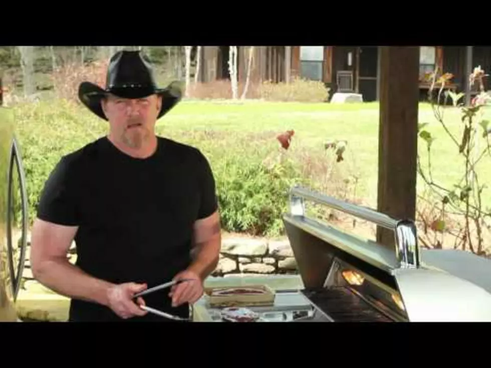 Trace Adkins Smoked Sausage Available at Brookshires in New Boston! &#8211; Have You Tried it Yet? [POLL]