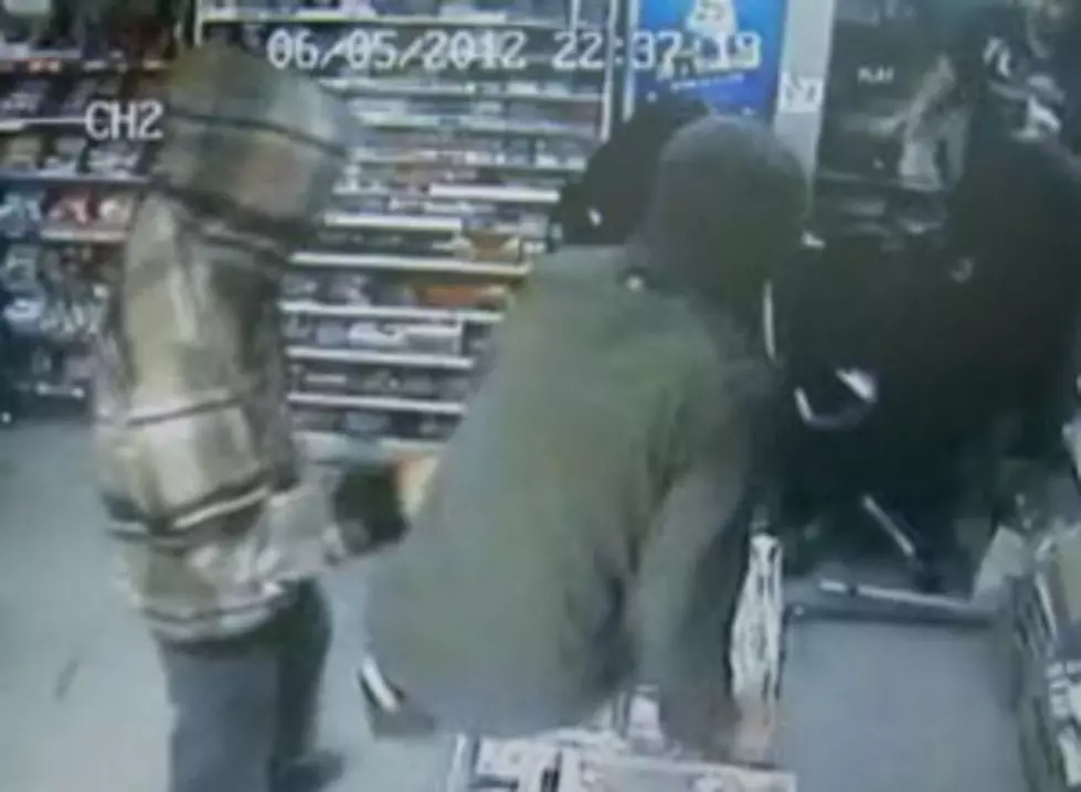 Would Be Robber Spanked by Store Owner [VIDEO]