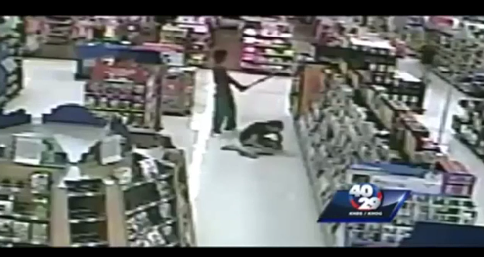 Arkansas Woman Hit With Aluminum Bat At Fort Smith Walmart [VIDEO]