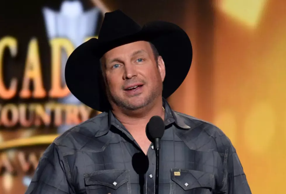 Listen to a Clip of Garth Brooks&#8217; New Song [AUDIO]