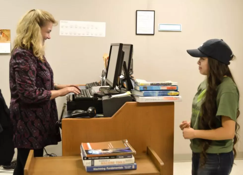 Book Rental Program Saving Students Thousands at UofA Hope-Texarkana