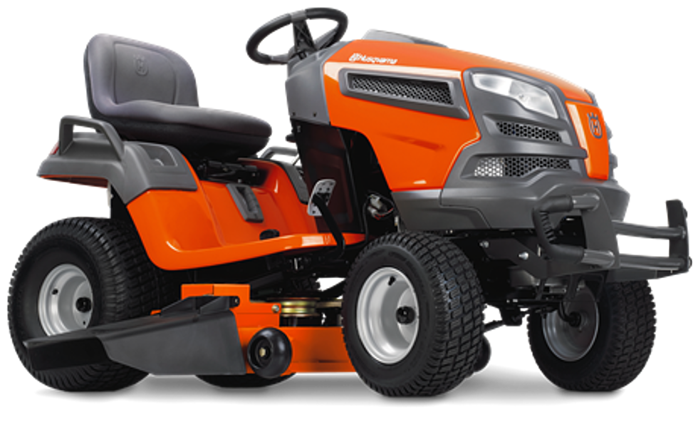 Seize The Deal Auction &#8211; 48&#8243; Husqvarna Lawn Tractor