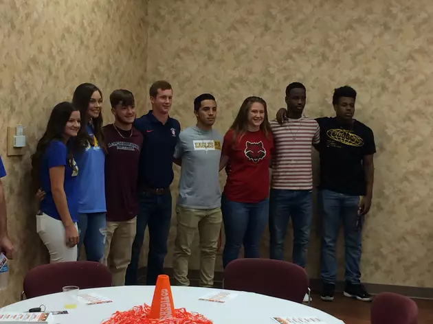 Texas High Student Athletes Sign College Letters of Intents