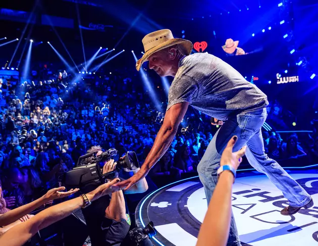 Trip Around the Sun Tour &#8211; Win a Trip to see Kenny Chesney