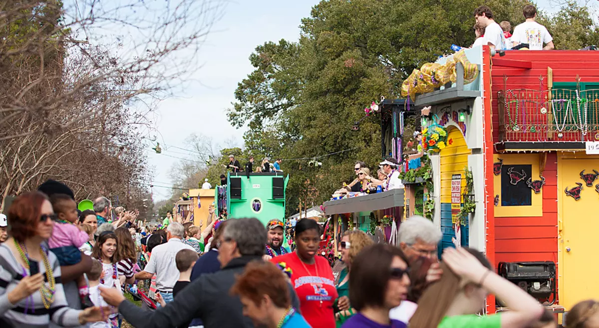Big Mardi Gras Parades This Weekend in Shreveport Bossier