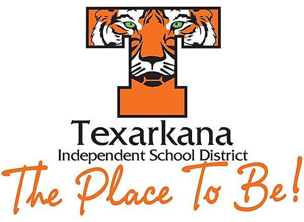 Tiger Bookmobile Hits The Streets Of Texarkana for Summertime Reading