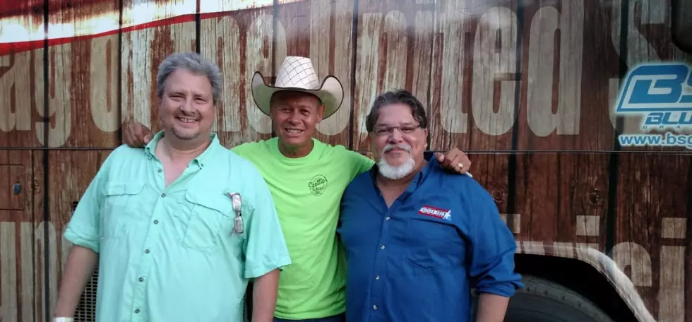 Win a Table for 4 to See Neal McCoy in Texarkana Oct. 3