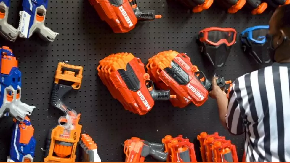Indoor Tactical Nerf Gun Arena Offers Fun for Families [VIDEO]