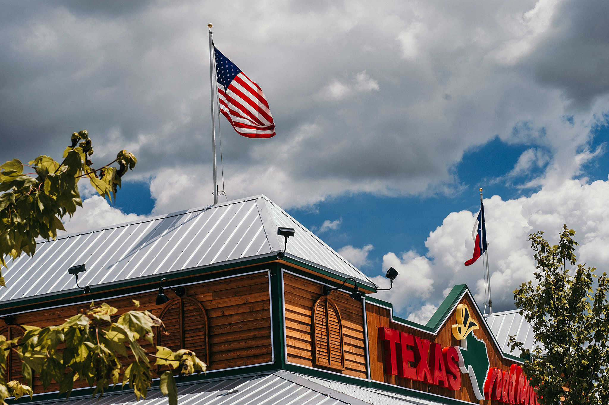 Yee-Haw! Texas Roadhouse Texarkana Now Open for Lunch image