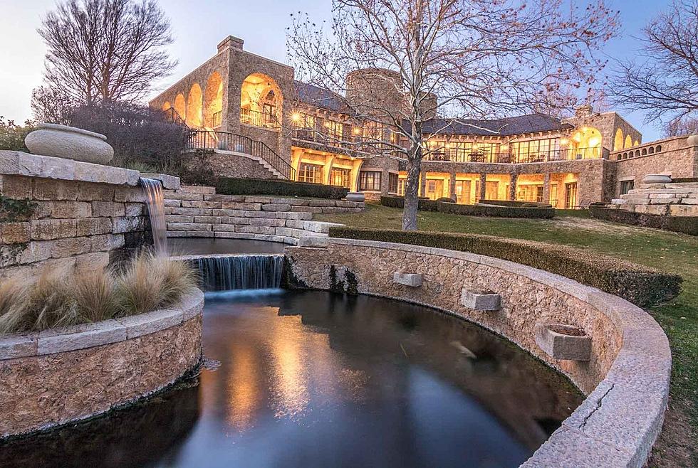 Stunning $170 Million Ranch With Golf Course, Pub & Lakes