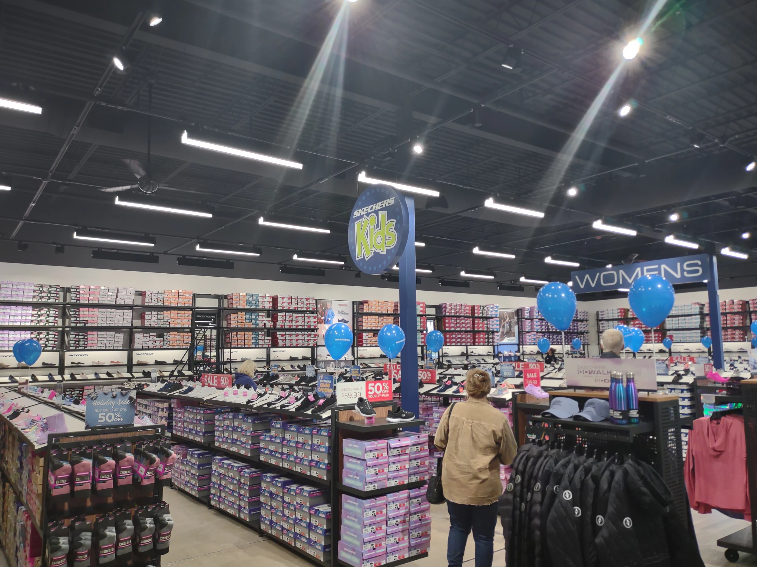 Just in Time for Christmas New Store Opens in Texarkana