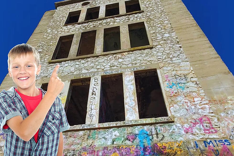 Watch a Demolition of Abandoned Historic Resort Town in Arkansas