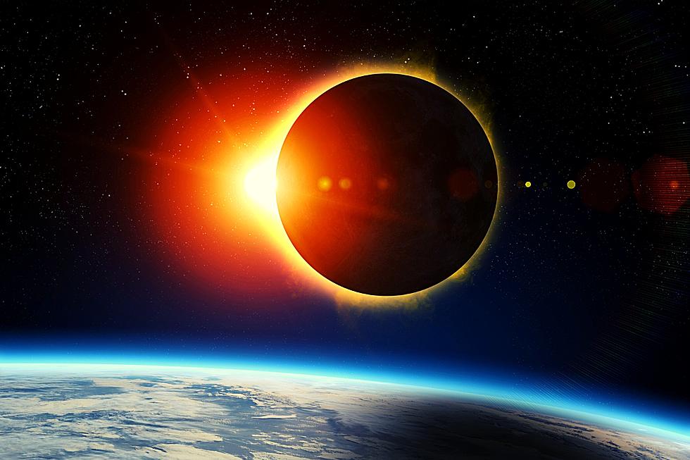Learn About Upcoming Solar Eclipses & How to View Them in This UAHT Class